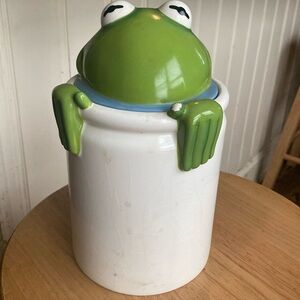 Disney Muppets Peek-a-Boo Canister Kermit